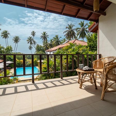 Green Parrot Beach Resort Тангалле Екстер'єр фото