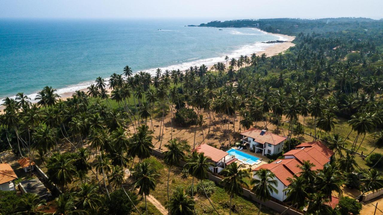 Green Parrot Beach Resort Тангалле Екстер'єр фото