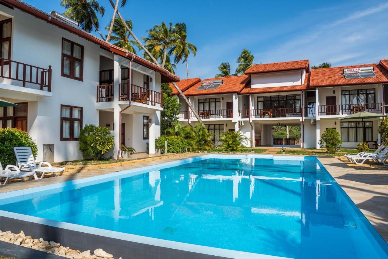 Green Parrot Beach Resort Тангалле Екстер'єр фото