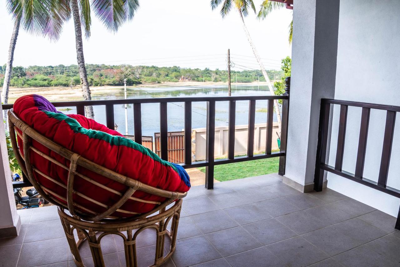 Green Parrot Beach Resort Тангалле Екстер'єр фото
